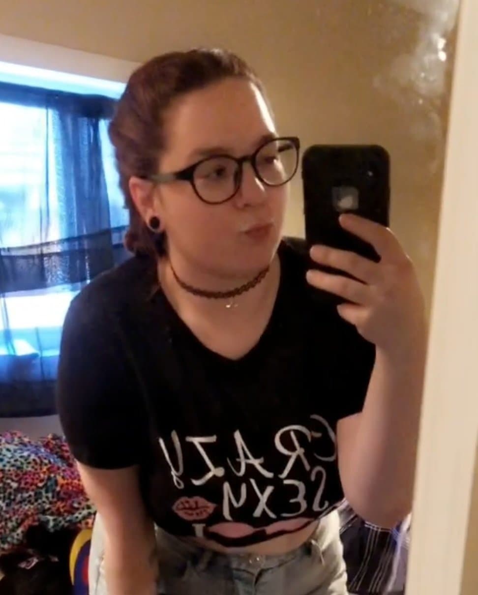 Cutie Hotwife using toy like a good slut & showing dat wet ass pussy