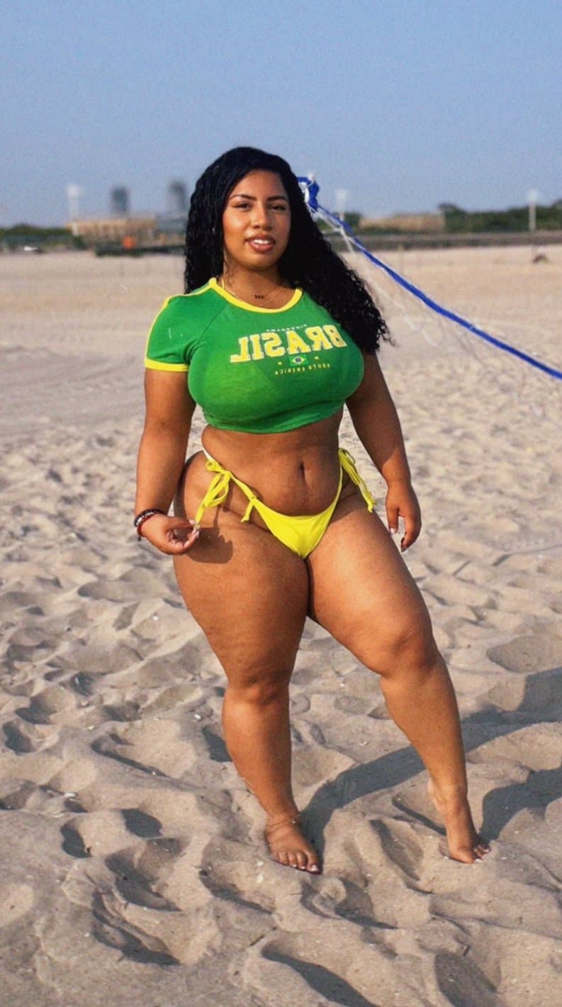 Curvy Plus Size BBW IG Baddie with perfect body