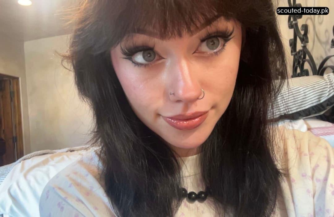 Ambria, hot emo girl leaked, if u want more Dm me