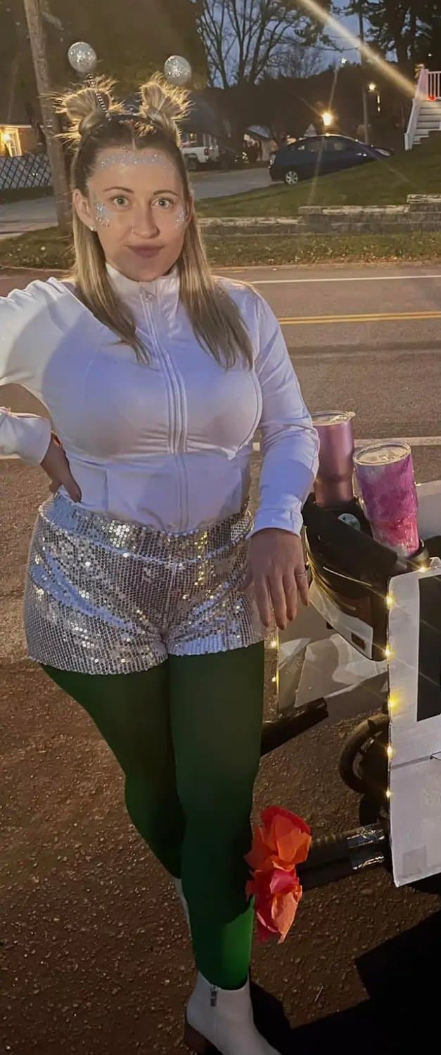 My sexy ass milf step sister. X: Johndoeg1y