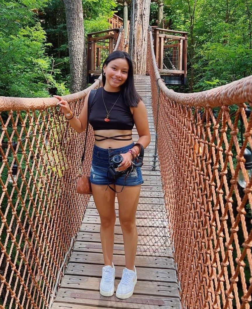 Click to view full size Irl Mexican slut jaquelin (23) plus bonus friend Natalie