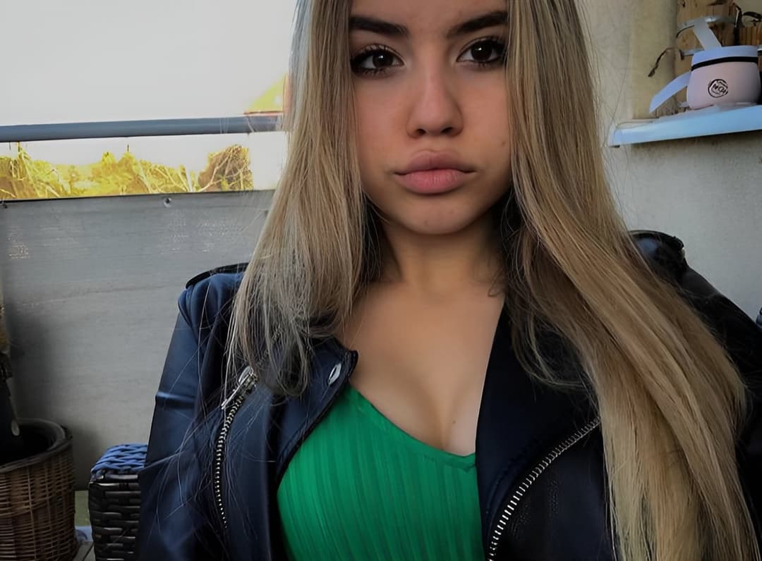 [kik]shsjebbd wish free use was a thing and I could fuck my dudes ex but in return they can use mine