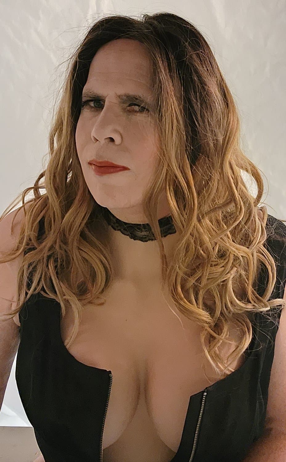 The theme is lipstick - and using my lips to please daddy