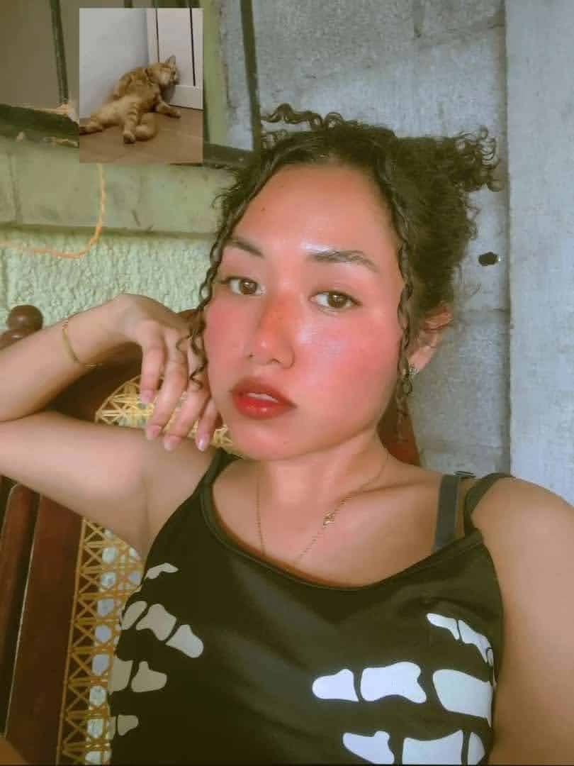 Perrita morena culona filtrada y exhibida