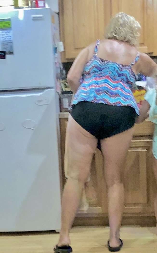 Click to view full size 60yo Mom still gets guys hard