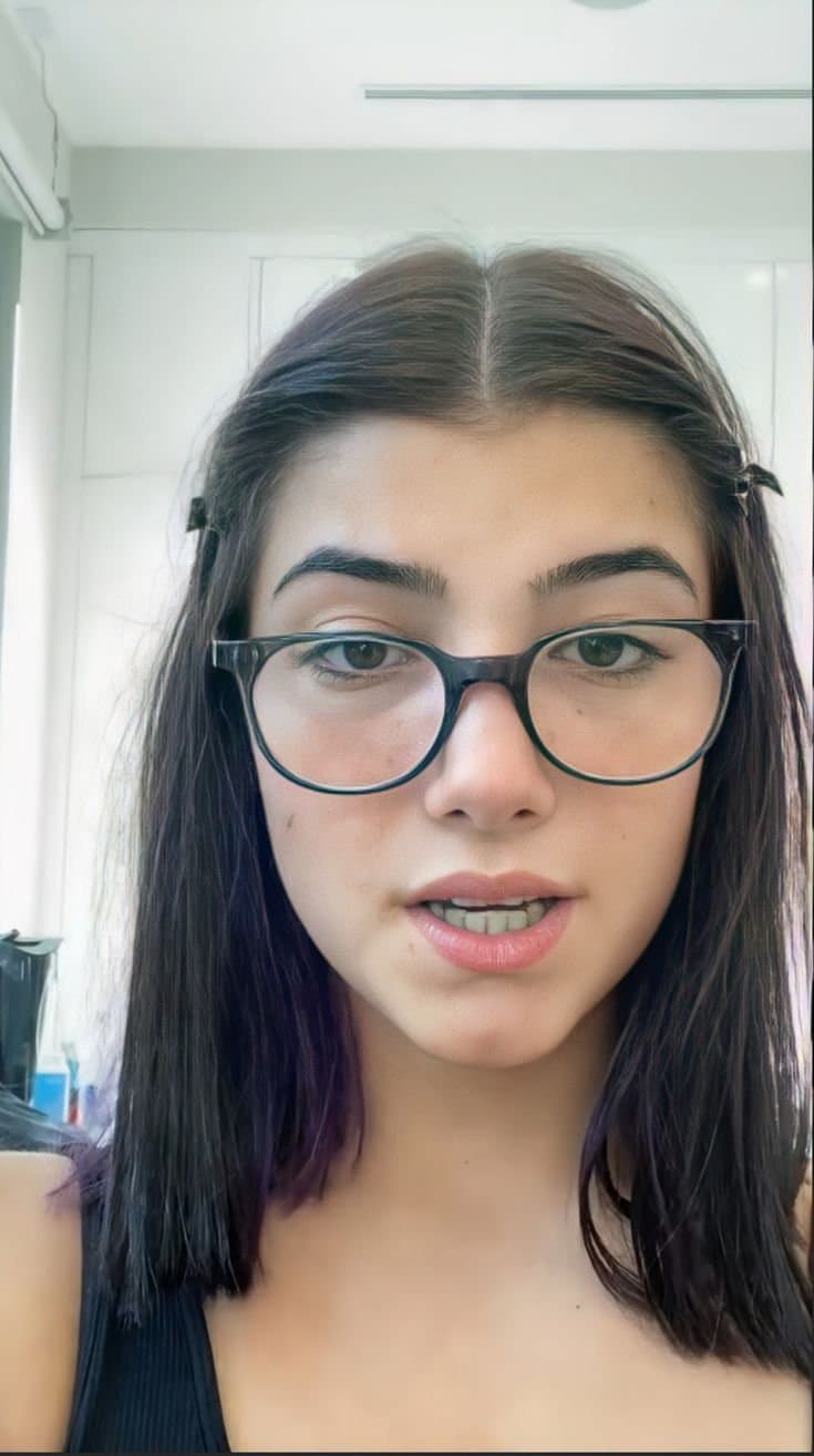 Charlie hotd‘amelio ??