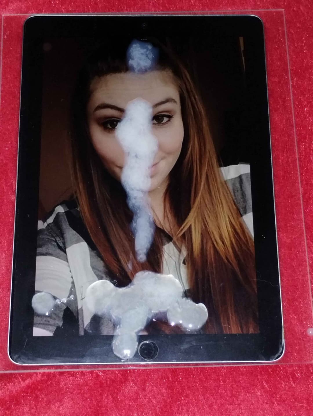 Sarah the french cumslut / Sarah la salope en manque de foutre