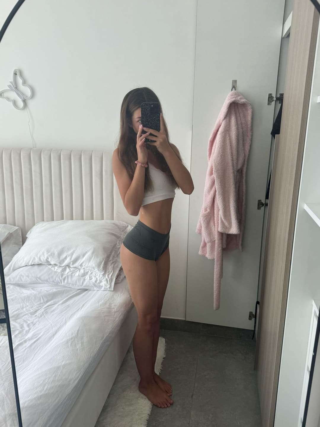 That smile? Right before the scream