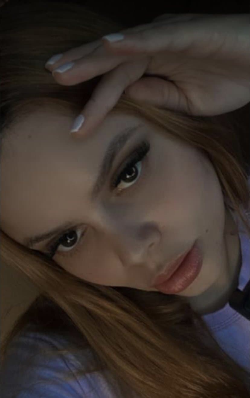 FaceTime with Scarlet from Brazil