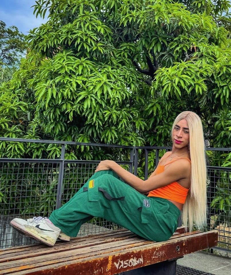 Candy Bigcock Sexy SHEMALE