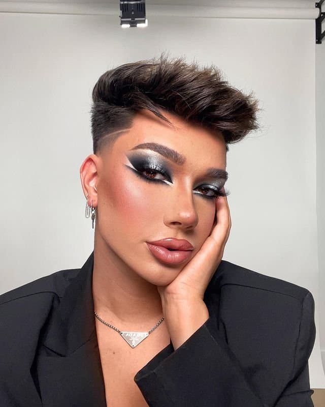 JAMES CHARLES ?? BEAUTIFUL GAYBOY ??????