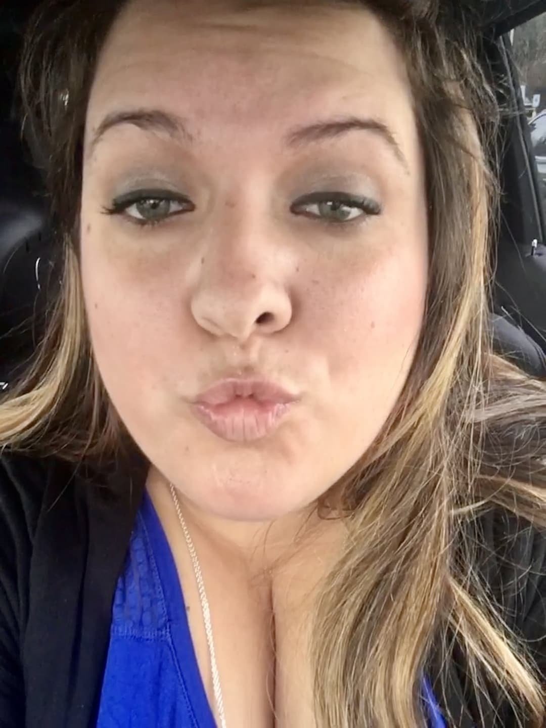 Thick beauty Whitney loves to be seen ??