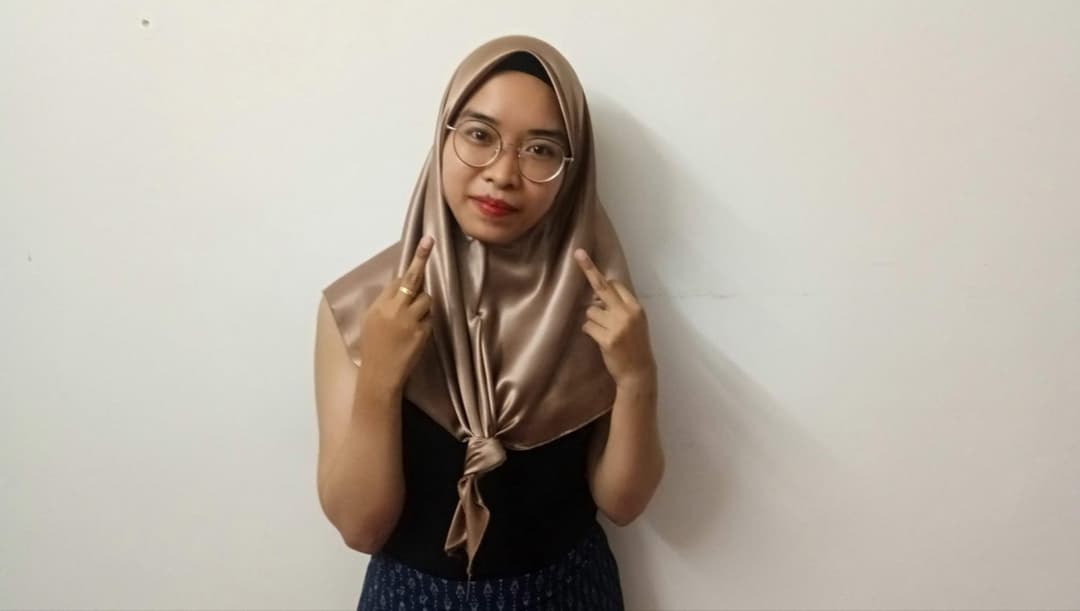 Bini orang curang jual badan time suami keja