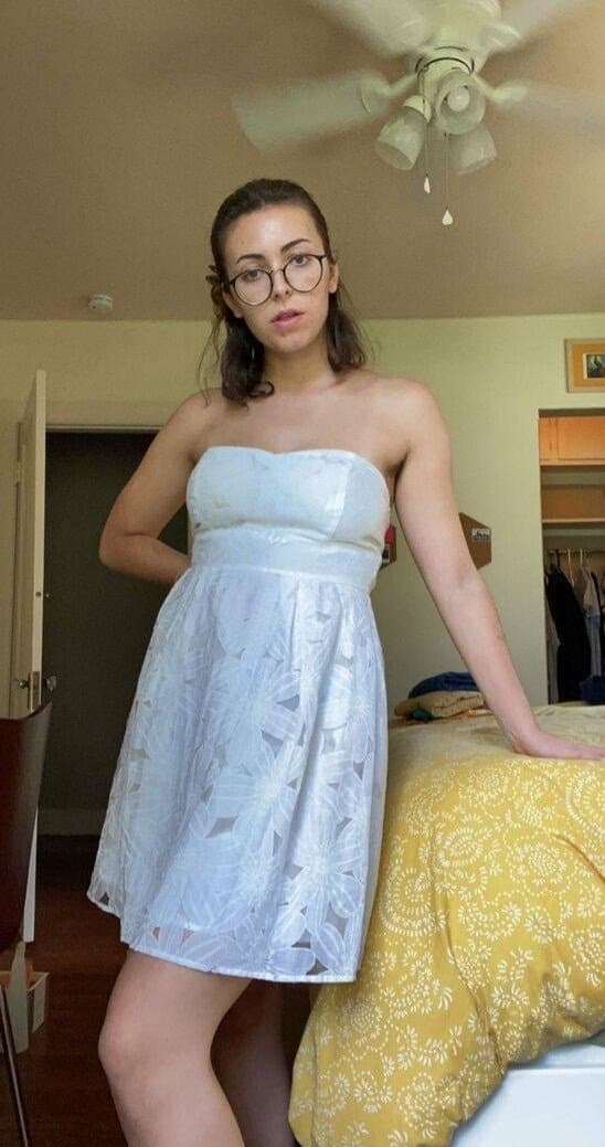 Click to view full size Oklahoma girl K new to anal