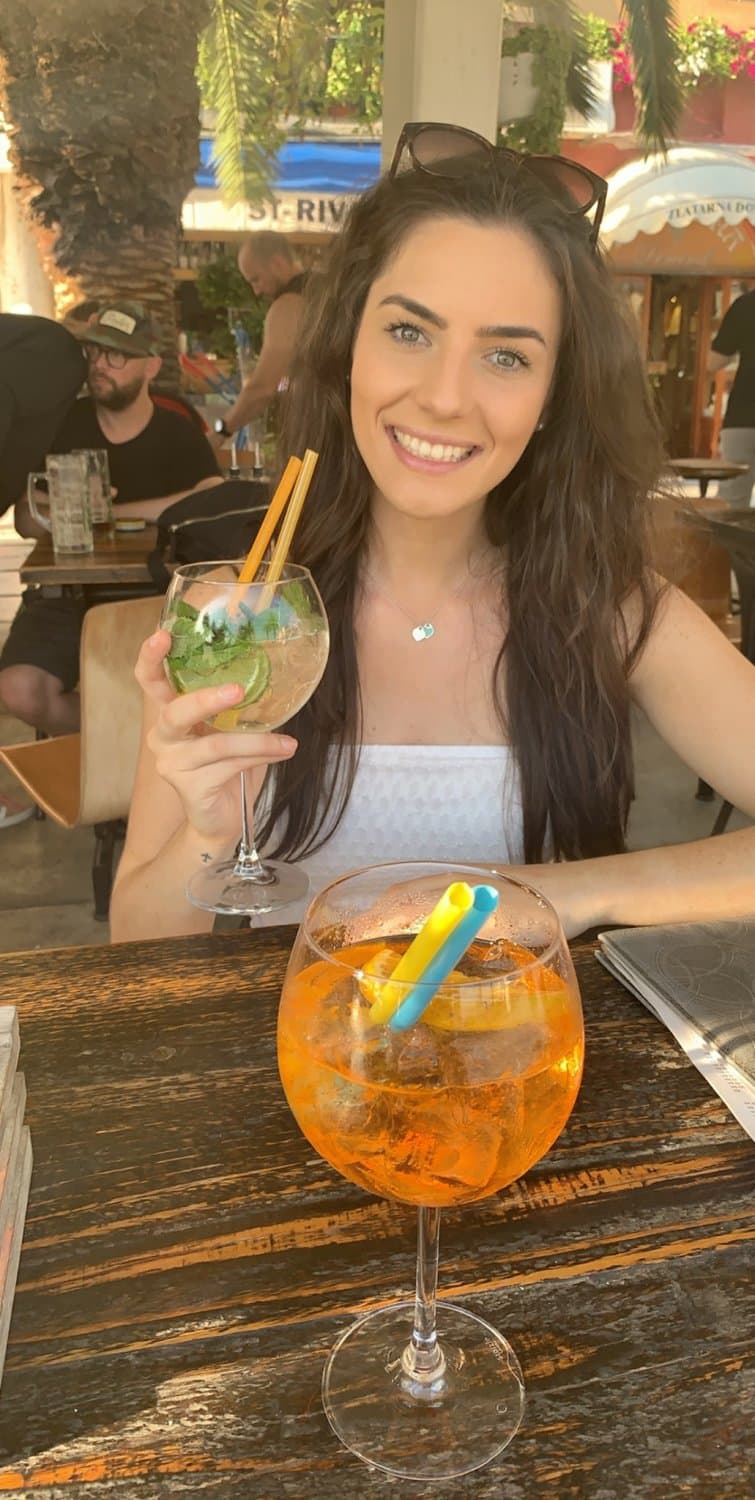 Click to view full size Mount and Fuck Hot Teen Hannah Daly Until You Cum Inside Her