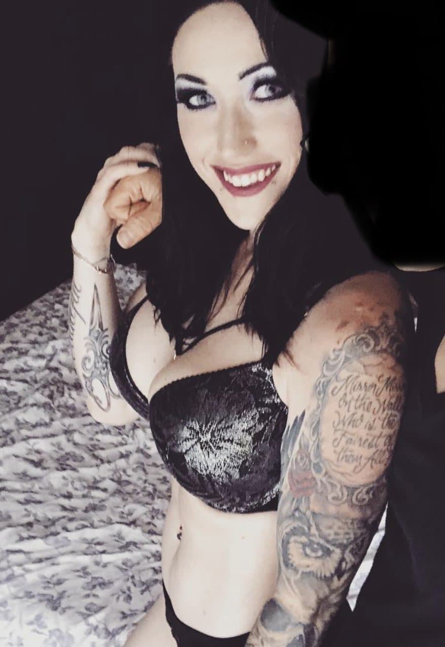 Click to view full size GA TikTok Goth Slut Pierced & Tatted LeAkEd