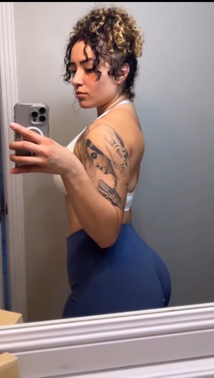 Dumb thick Latina milf with a fat ass and huge tits
