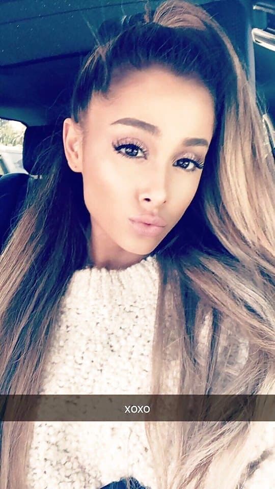 More Ariana Grande face/lips porn to goon to ?