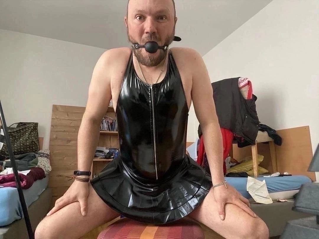 PigSlaveAndy in Latex Bondage