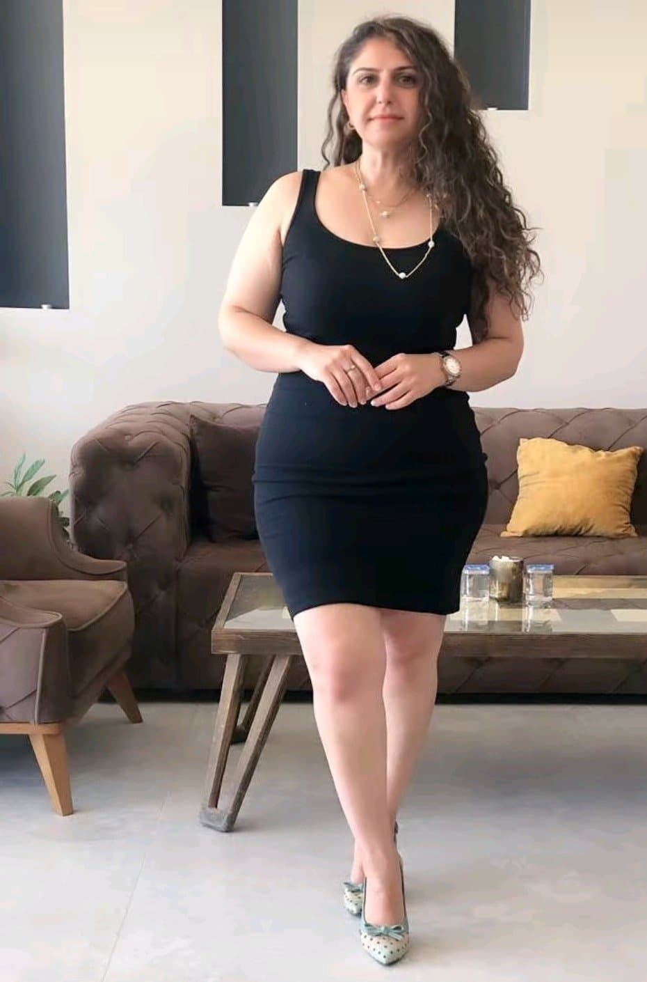 Click to view full size turkish married woman