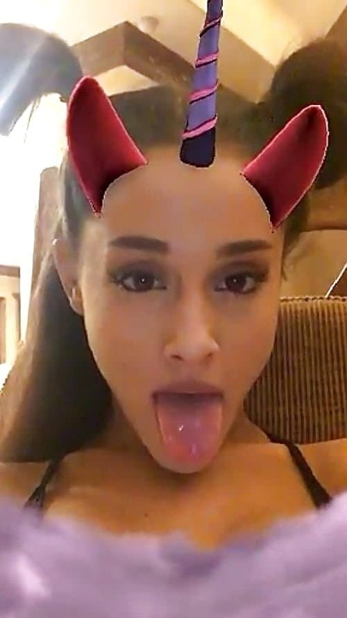 More Ariana Grande face/lips porn to goon to ?