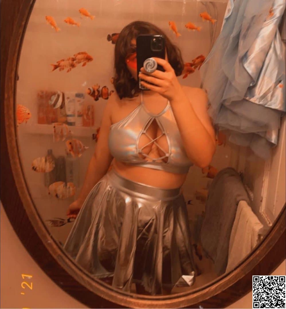 Kaylee - 23yo Big Tits (Non-nude)