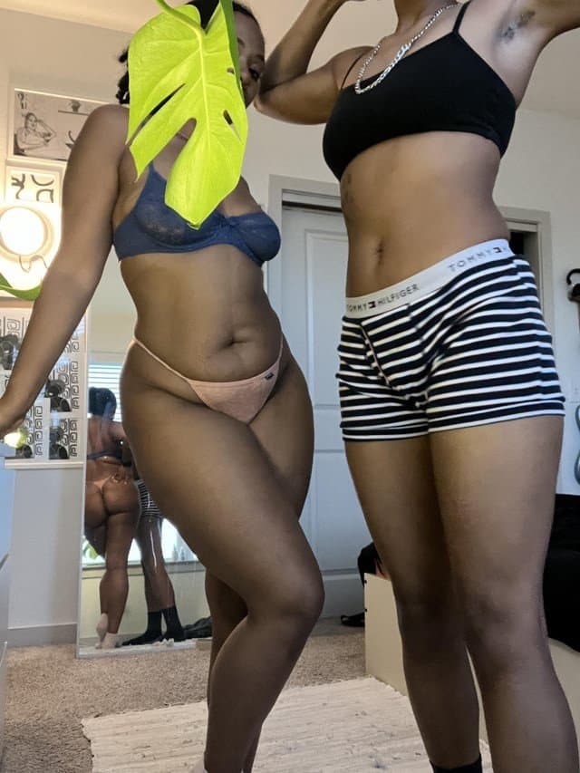 Lez Couple 2 Black/ebony