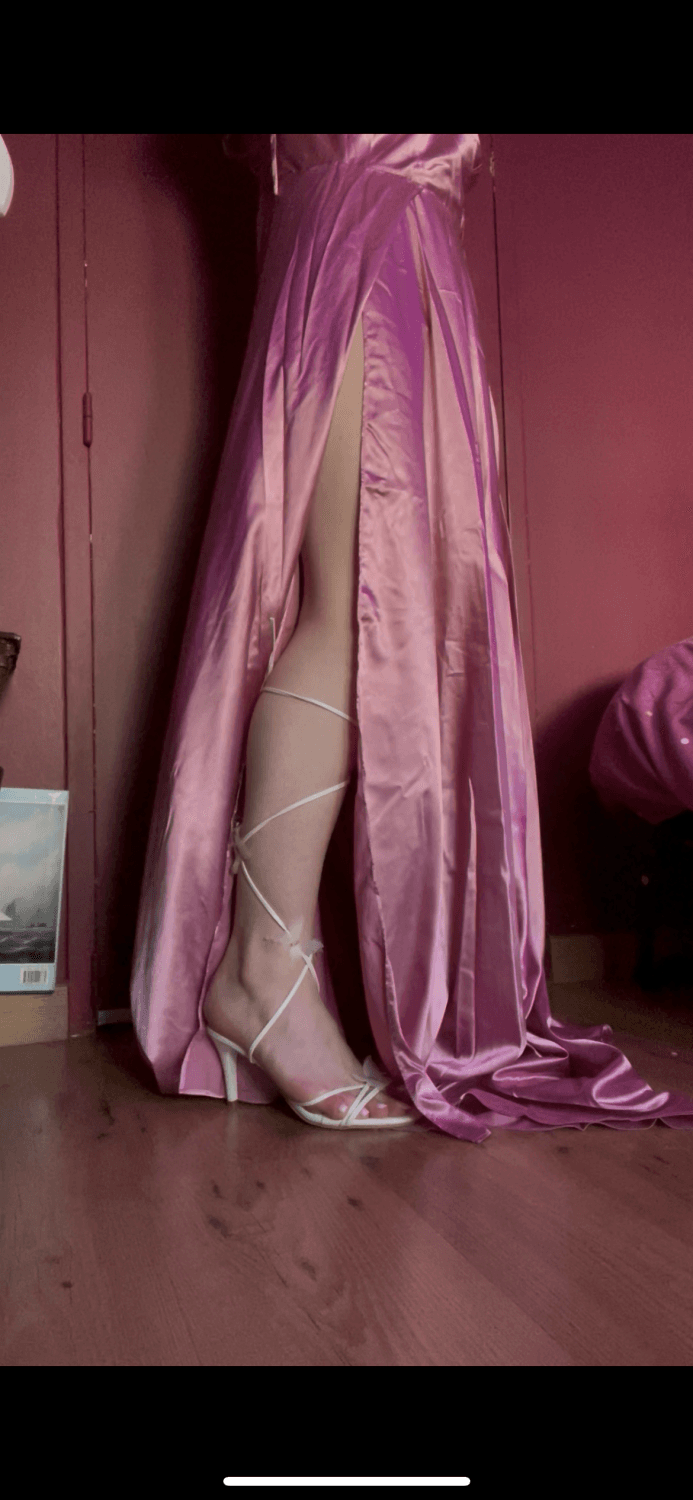 nails done ? and new sissy outfits