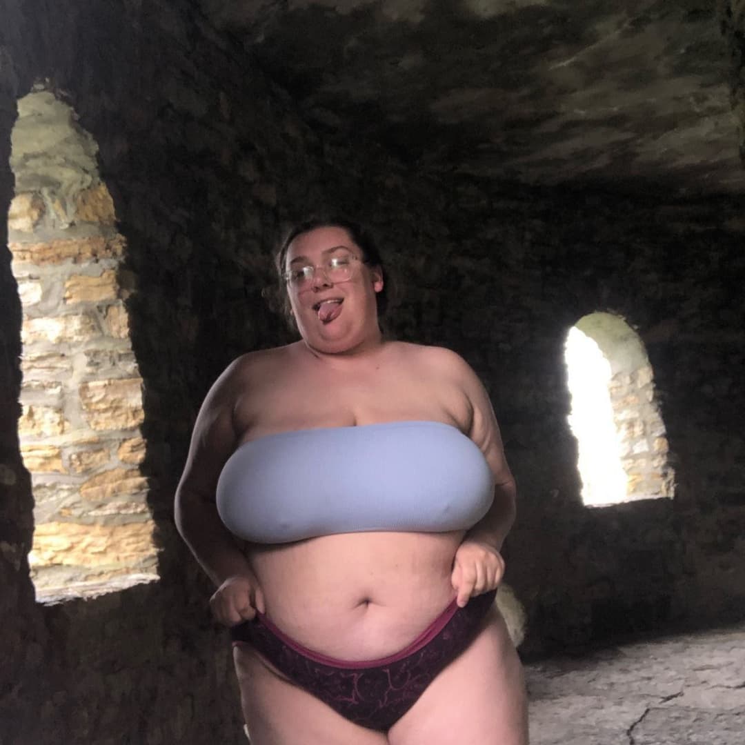 Fat slut love being shown off. M@ris@ the fat tit cock sleeve