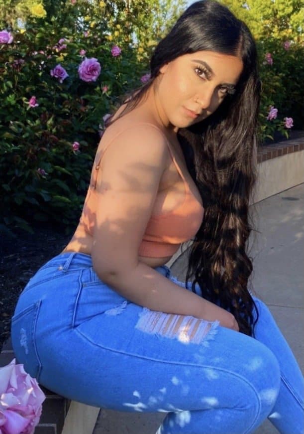 Afghani whore with fat acne ass