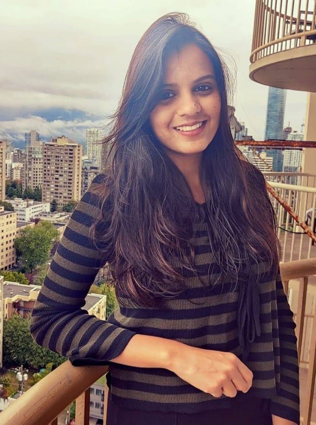 Nikita wants to show everyone her tits, tell her what a good slut she is. She wants everyone to see