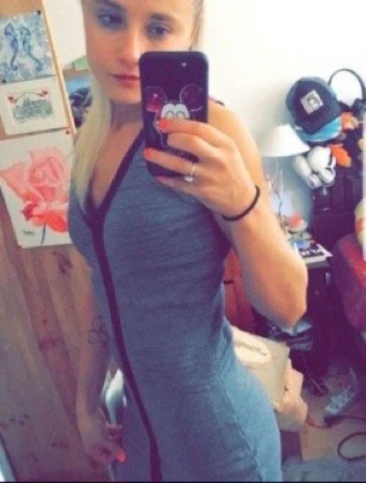 Tiny French girl couldn’t help but cheat with me kik sugarbomb111 to cheat on your bf