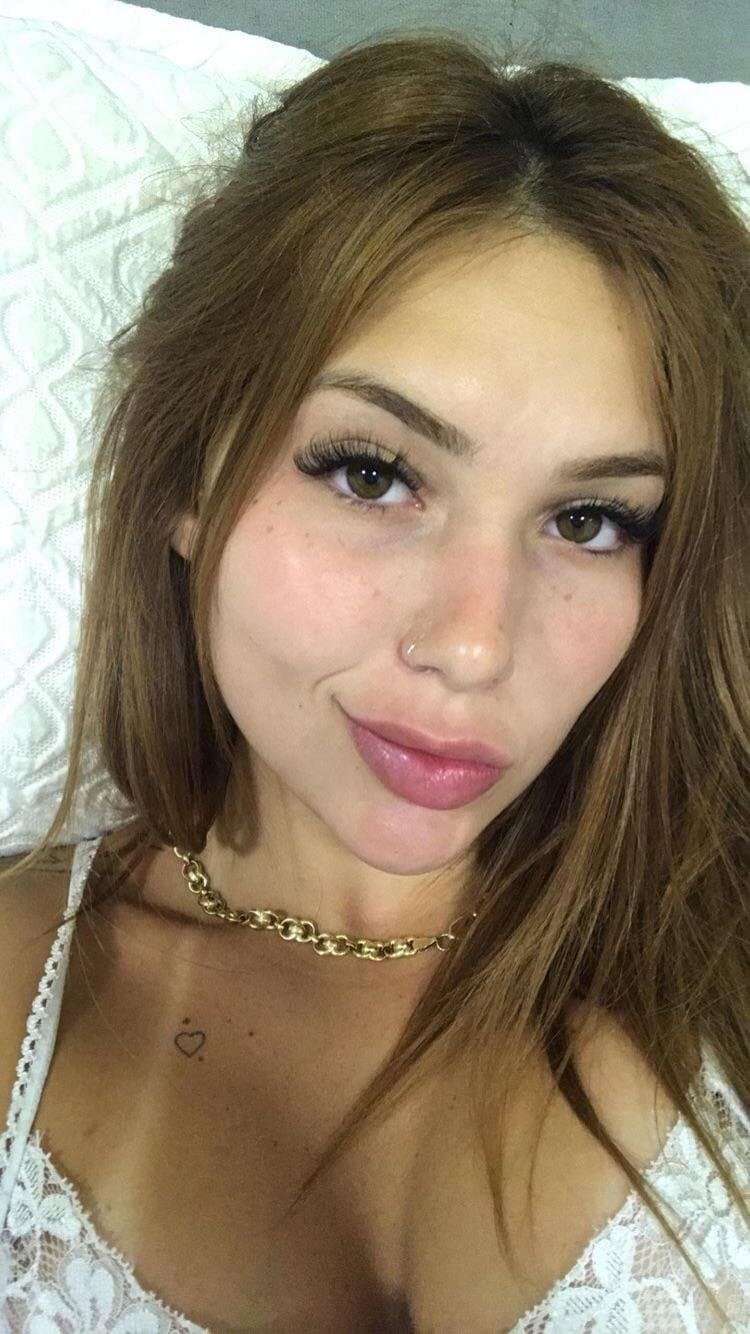 Virginia Fonseca que Putona meus amigos. Essa não disperdisa uma gota que seja??