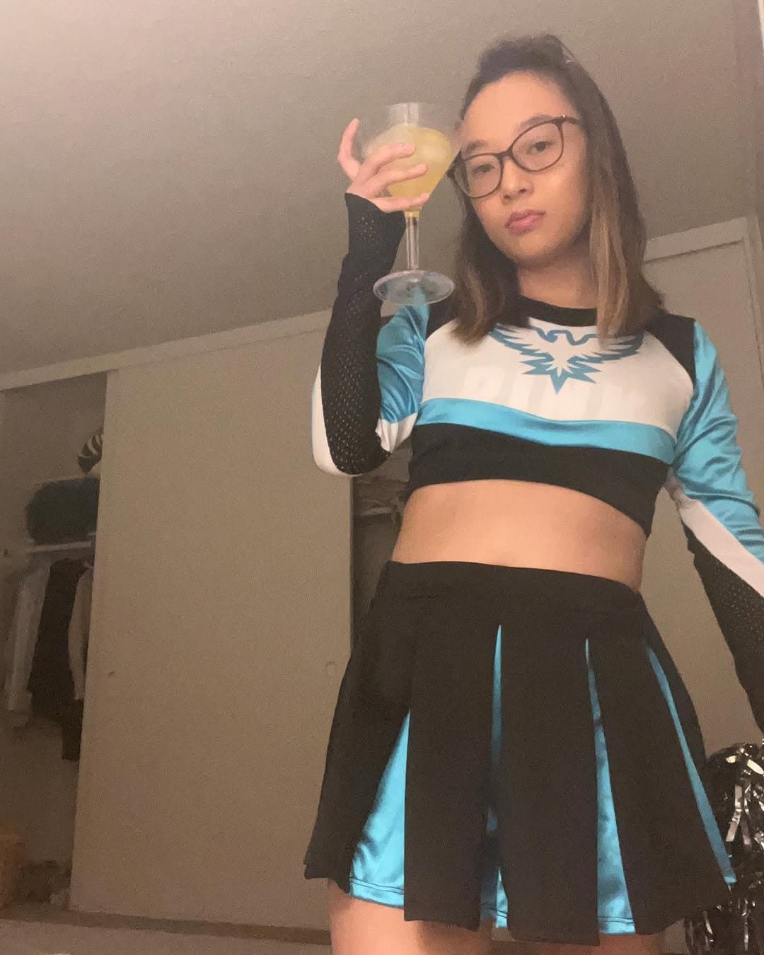 ?? Sydney, asian try on haul girl showing body in bikinis (șÿďńëÿķöņġ1)