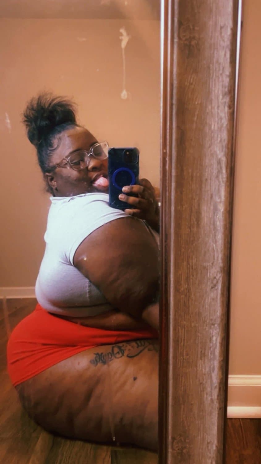 THICK HUGE CHOCOLATE SEXY CHUNKY EBONY SSBBW BBW BIG OLE JUICY ASS GOONER MATERIAL