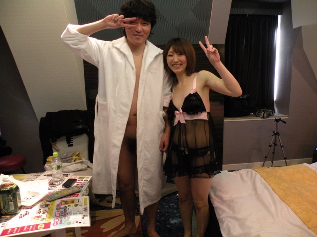 Japanese Amateure Wife NTR    1k?️Delete