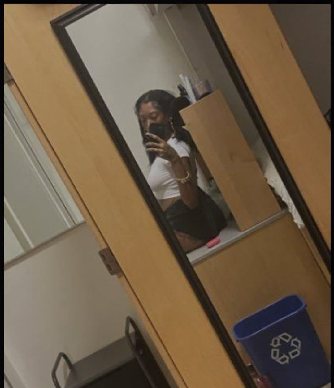 Who should i fuck today the older blue hair or younger one hard choice