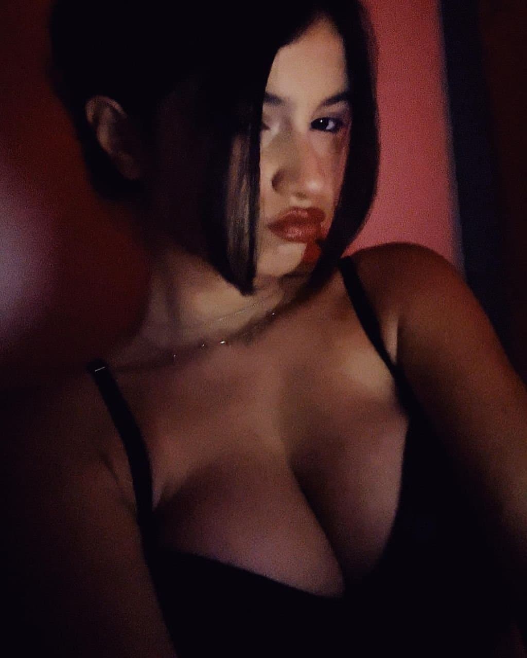 gab Keller putinha famosinha explanada COMPLETO (nuds no final)