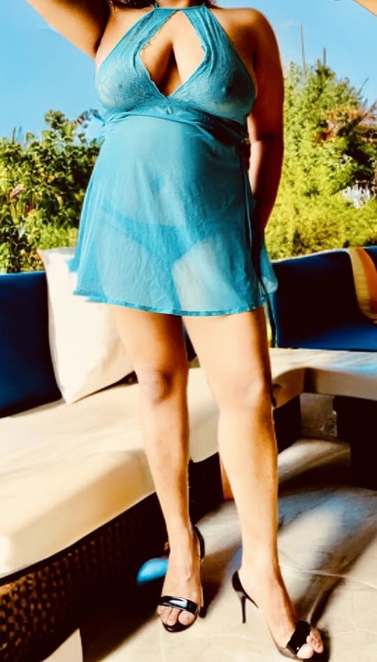 Busty Hot Indian Wife BBW Chubby