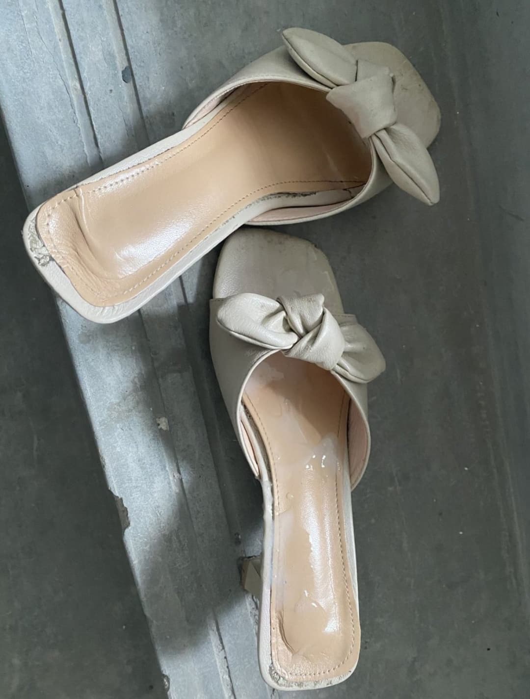 Click to view full size Chinese feet / socks / shoes.