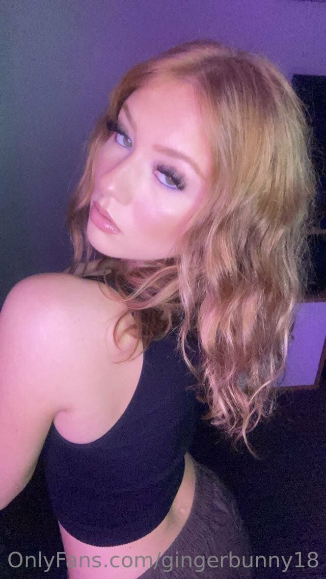 Beautiful natural model with the perfect body - פᴉuƃǝɹqnuuʎƖ8