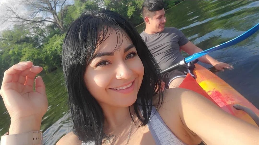 My friends wife I want to fuck her