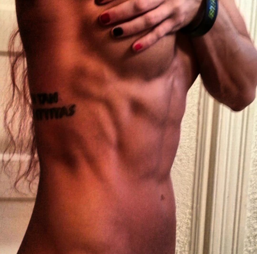 Muscle mommy fit body