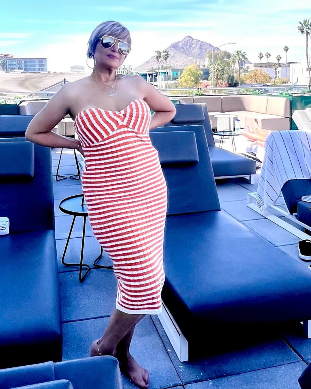 Thick Gilf flight attendant 2