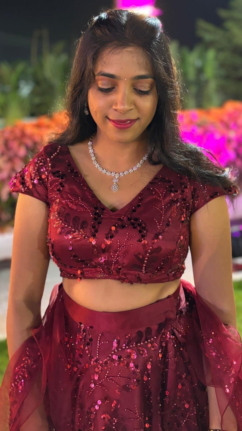 Hyderabad hot telugu girl pics leaked by her Bestfriend