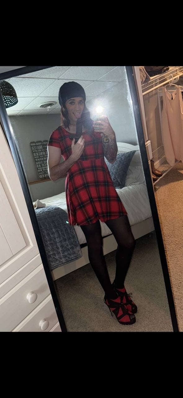 Conner Lonbakone of Rapid city, SD showing off