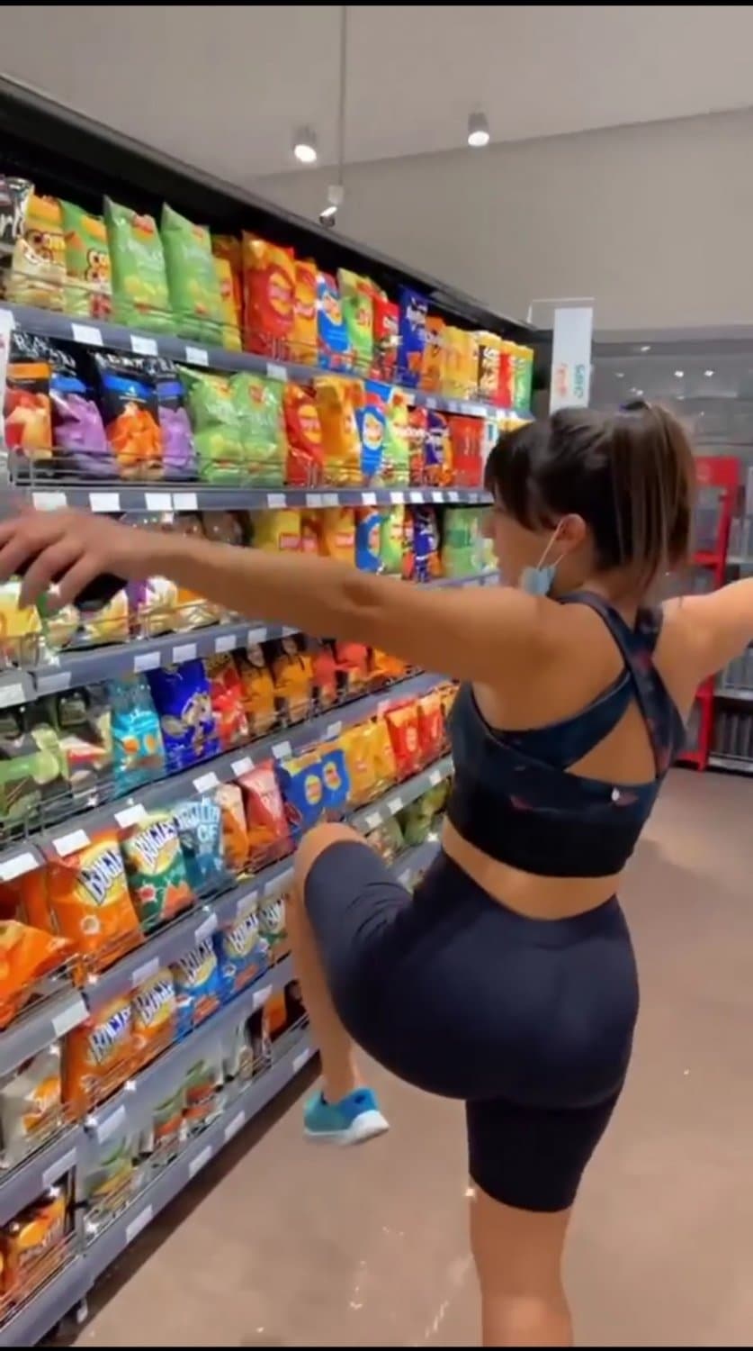 Private video of big ass Arab Muslim slut filmed by her lesbian friend leaked