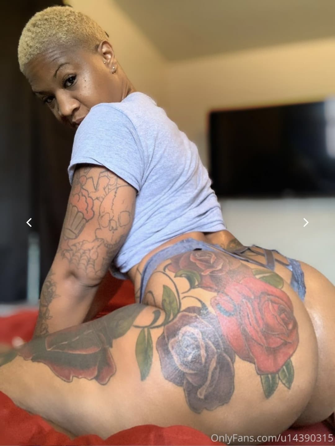 Blonde Ebony dark skin curvy body short hair buzz cut tomboy