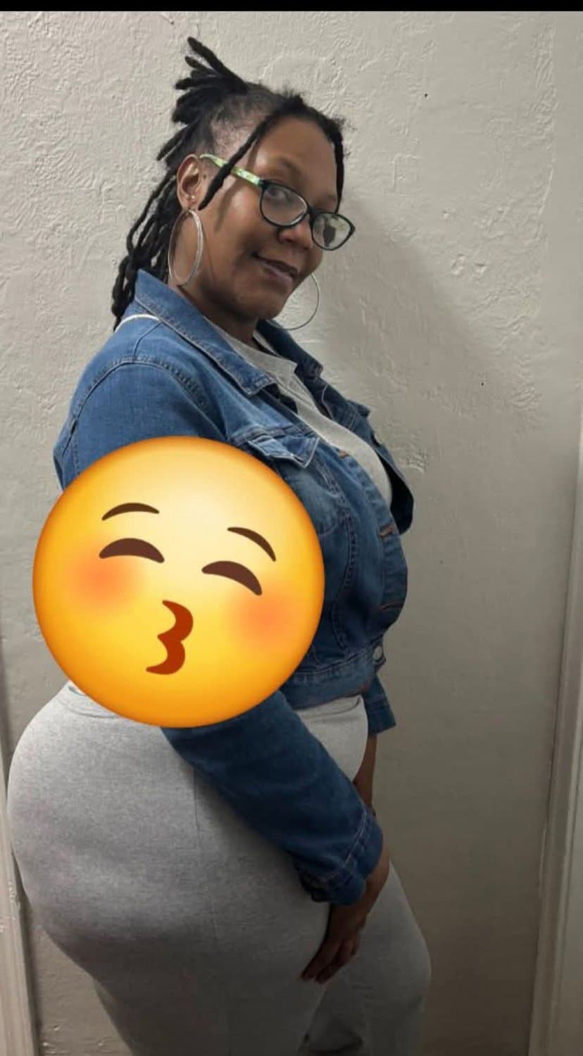 CURVY THICK EBONY MATURE