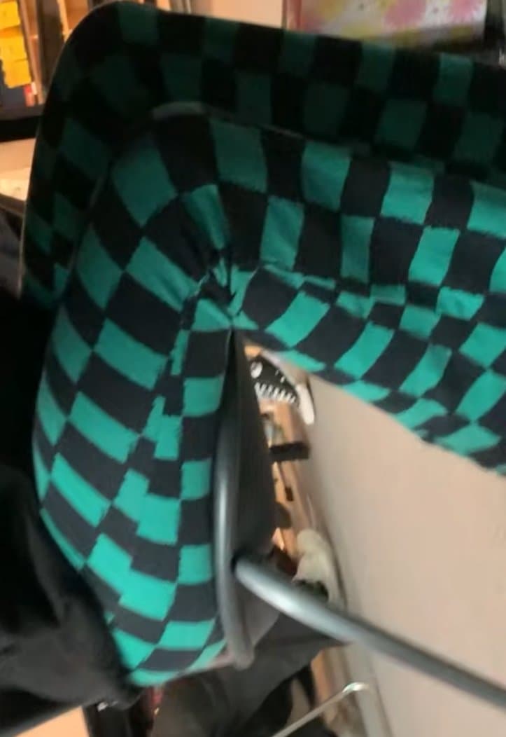 Sexy Teens Ass + Face pic